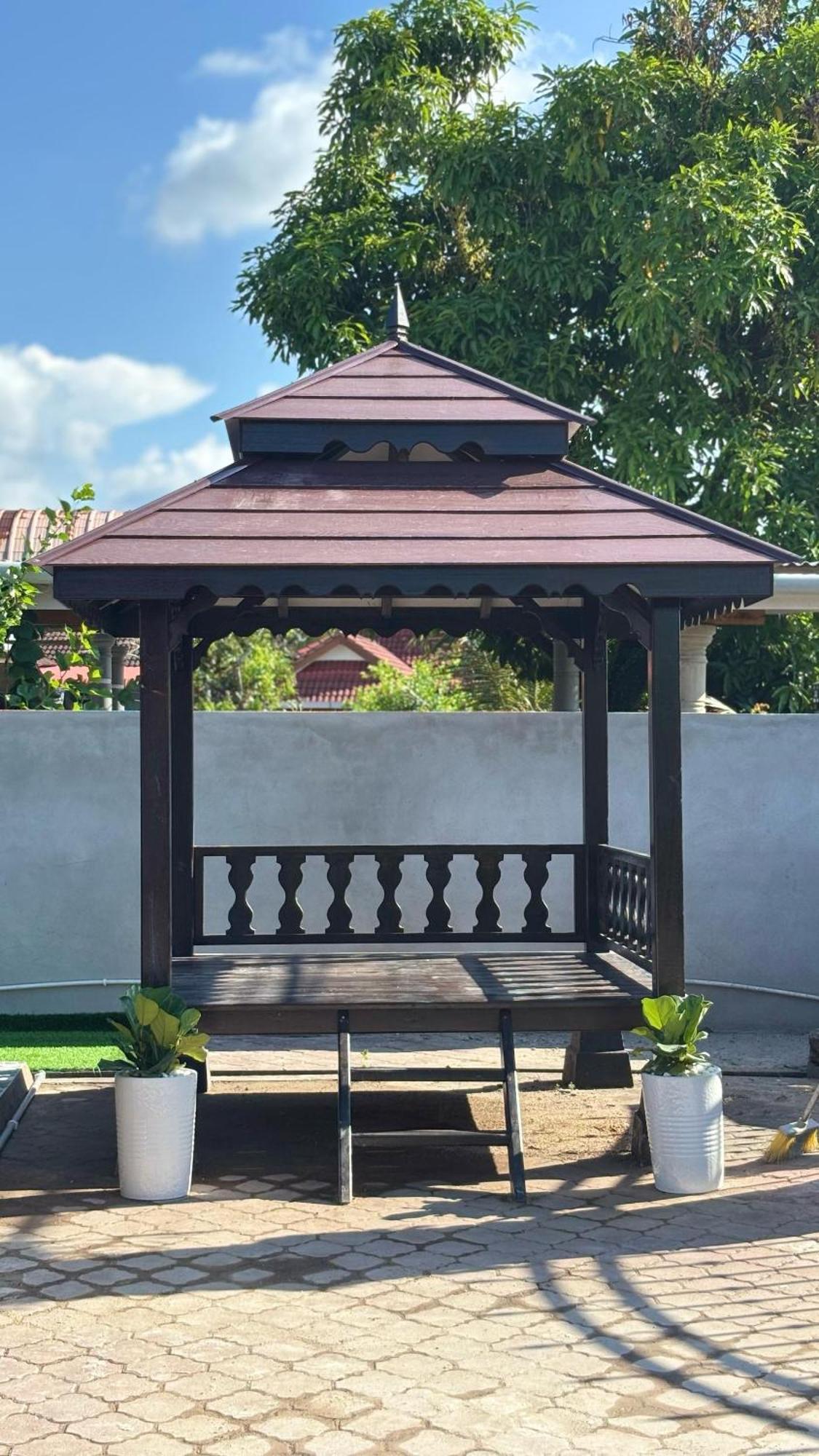 D'Bali Homestay - Private Swimming Pool, Netflix, Internet Wifi ,Cuckoo, Internet Wifi , Dryer, Washing Machine, Aircond Setiap Bilik & Ruang Tamu Pasir Puteh Eksteriør billede